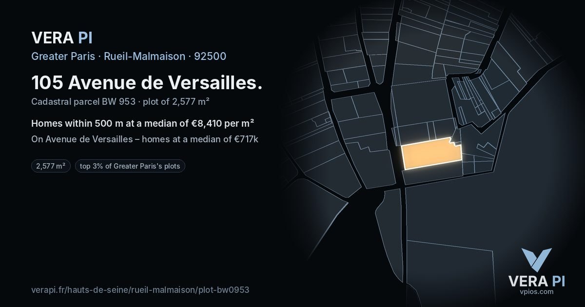 105 Avenue de Versailles, Rueil-Malmaison at night – the plot lit, the parcels around coloured by the prices near them