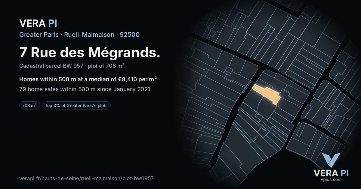7 Rue des Mégrands, Rueil-Malmaison at night – the plot lit, the parcels around coloured by the prices near them