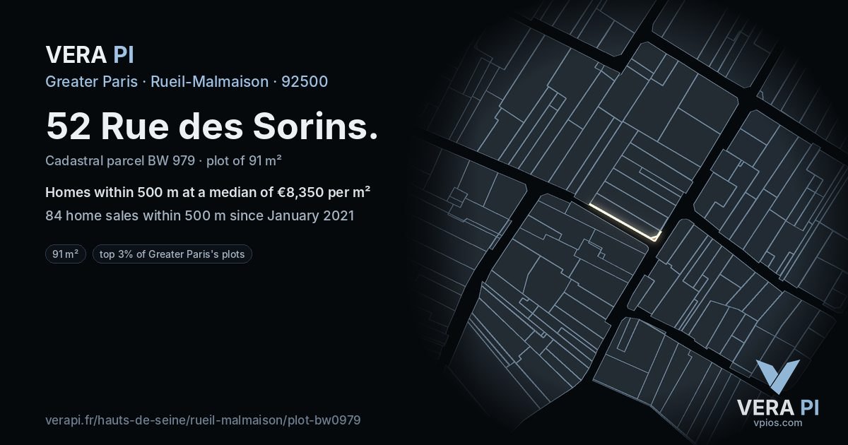52 Rue des Sorins, Rueil-Malmaison at night – the plot lit, the parcels around coloured by the prices near them