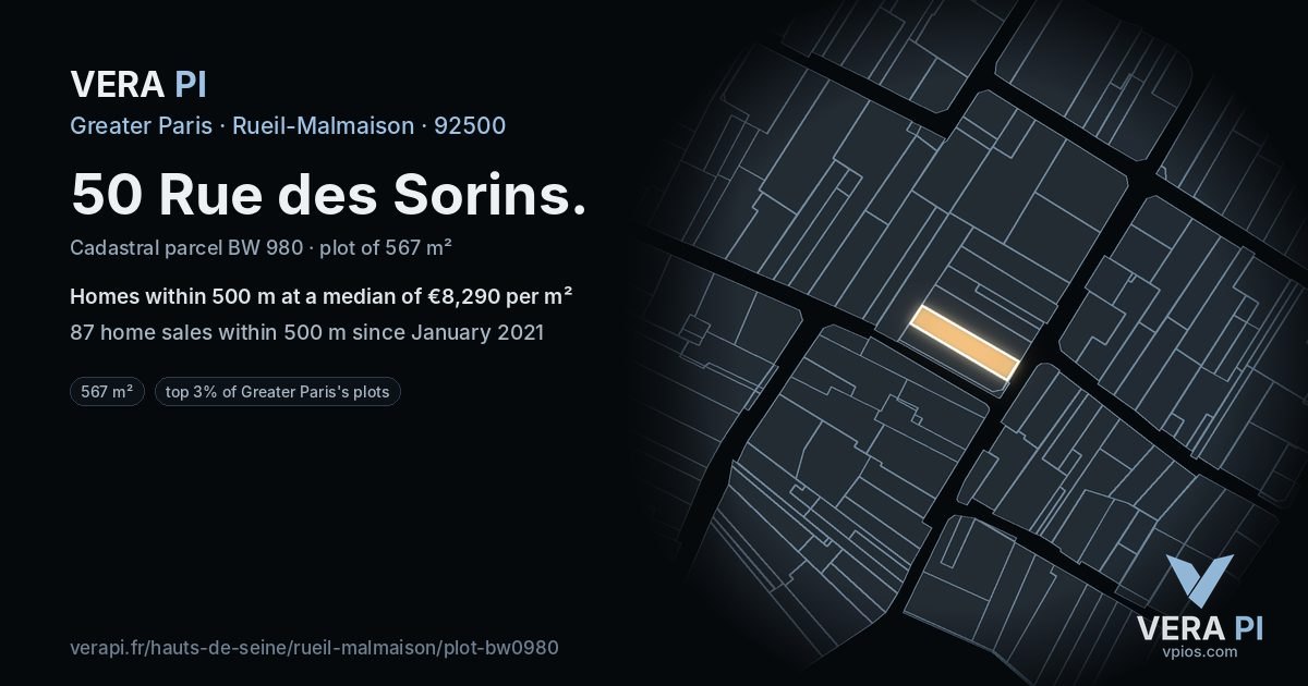50 Rue des Sorins, Rueil-Malmaison at night – the plot lit, the parcels around coloured by the prices near them