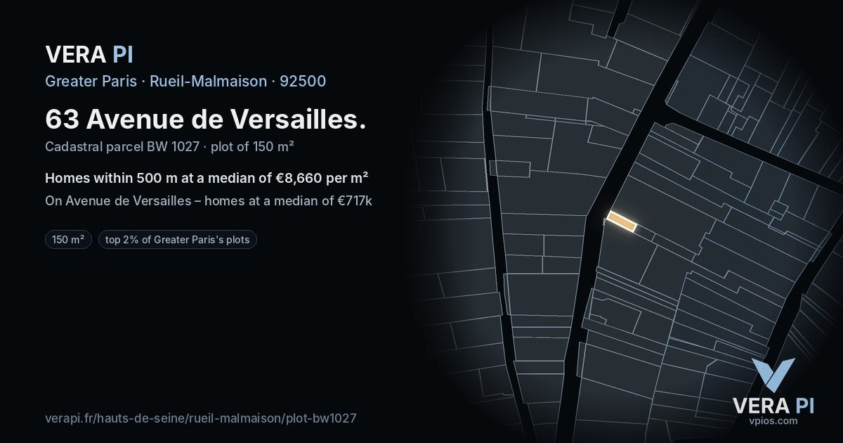 63 Avenue de Versailles, Rueil-Malmaison at night – the plot lit, the parcels around coloured by the prices near them