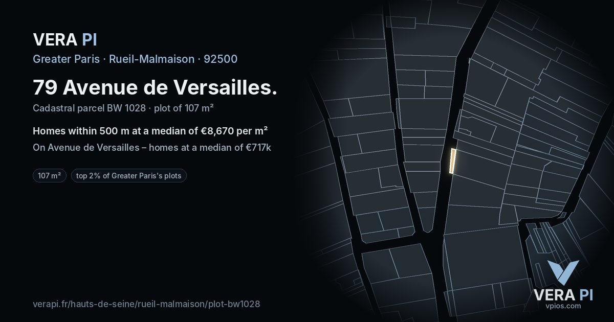 79 Avenue de Versailles, Rueil-Malmaison at night – the plot lit, the parcels around coloured by the prices near them