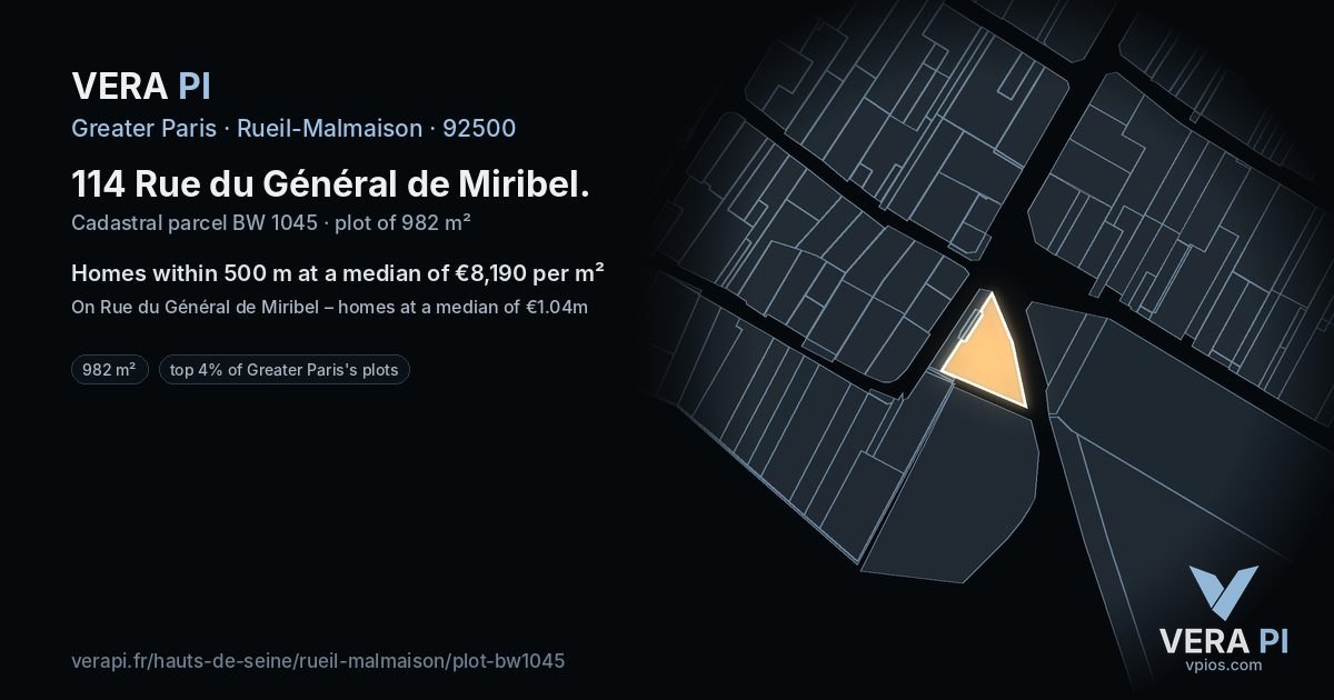114 Rue du Général de Miribel, Rueil-Malmaison at night – the plot lit, the parcels around coloured by the prices near them