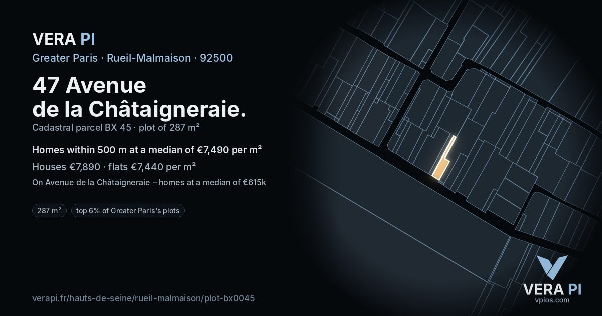 47 Avenue de la Châtaigneraie, Rueil-Malmaison at night – the plot lit, the parcels around coloured by the prices near them