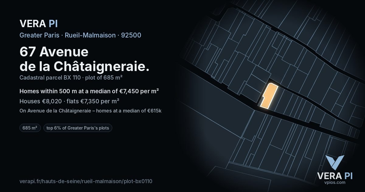 67 Avenue de la Châtaigneraie, Rueil-Malmaison at night – the plot lit, the parcels around coloured by the prices near them
