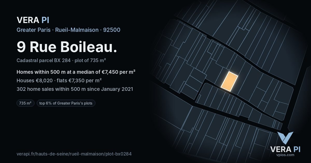 9 Rue Boileau, Rueil-Malmaison at night – the plot lit, the parcels around coloured by the prices near them
