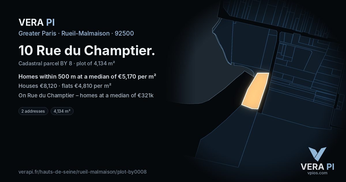 10 Rue du Champtier, Rueil-Malmaison at night – the plot lit, the parcels around coloured by the prices near them