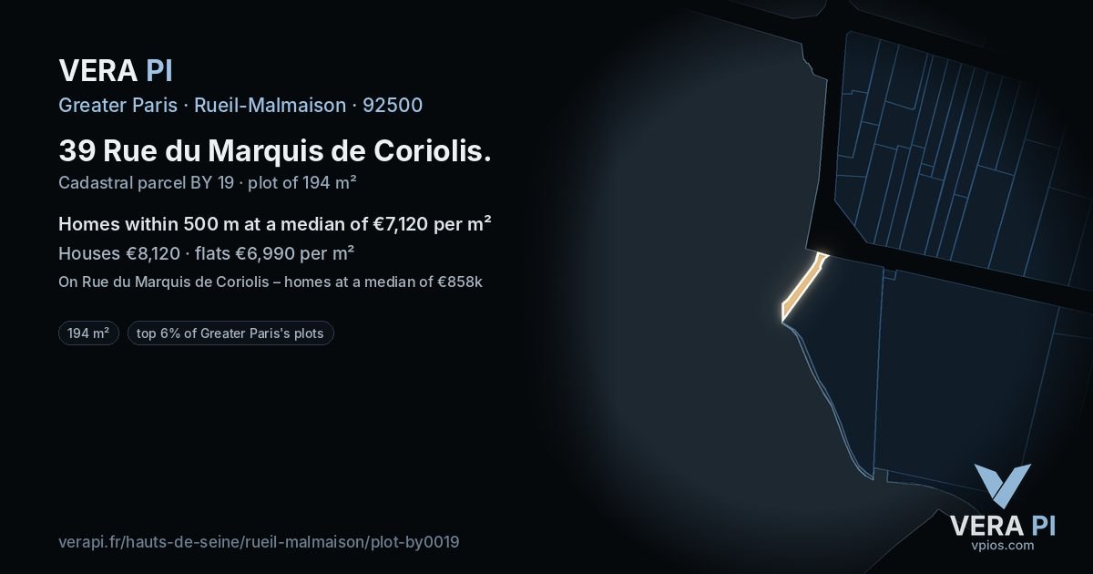 39 Rue du Marquis de Coriolis, Rueil-Malmaison at night – the plot lit, the parcels around coloured by the prices near them
