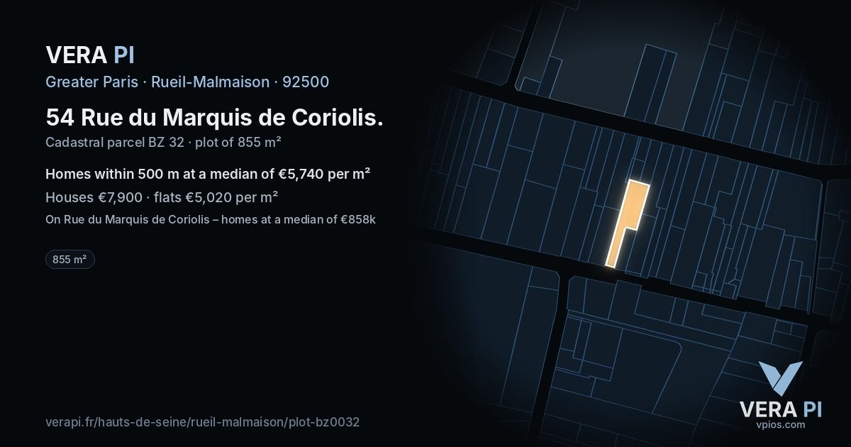 54 Rue du Marquis de Coriolis, Rueil-Malmaison at night – the plot lit, the parcels around coloured by the prices near them