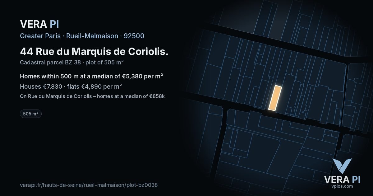 44 Rue du Marquis de Coriolis, Rueil-Malmaison at night – the plot lit, the parcels around coloured by the prices near them