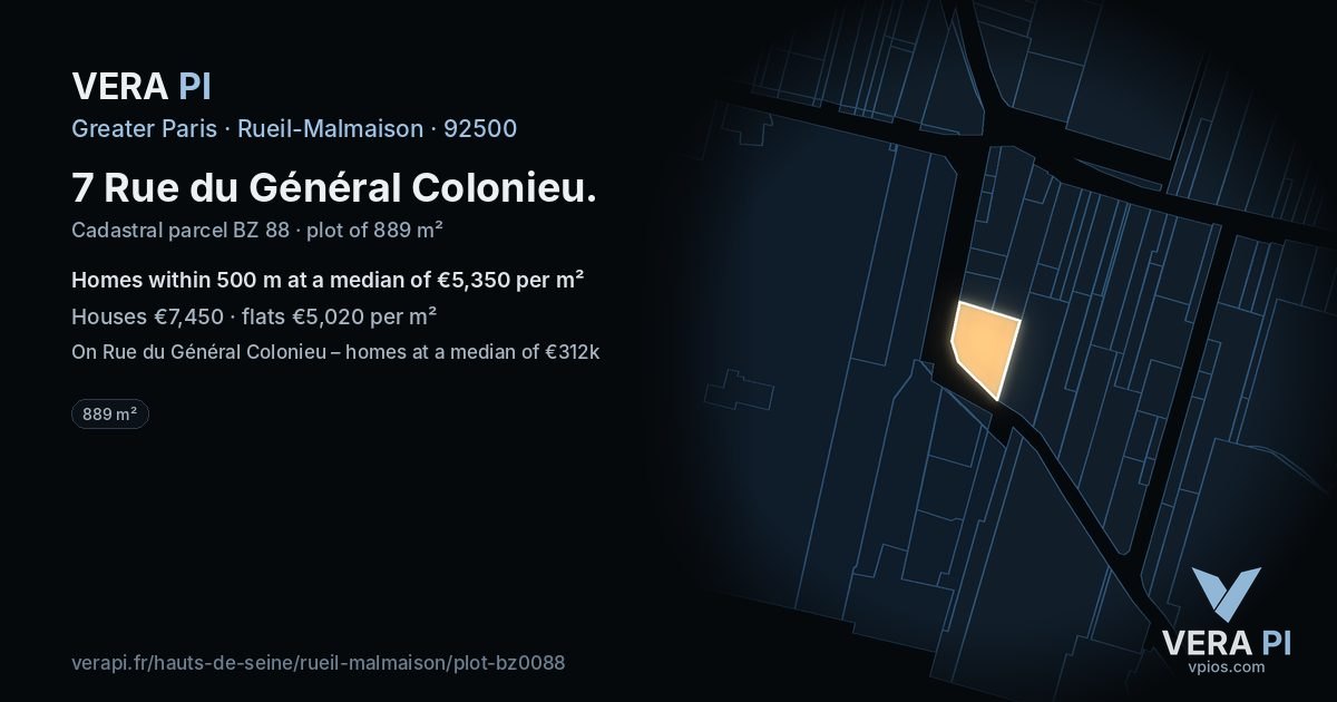 7 Rue du Général Colonieu, Rueil-Malmaison at night – the plot lit, the parcels around coloured by the prices near them