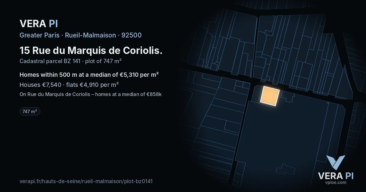15 Rue du Marquis de Coriolis, Rueil-Malmaison at night – the plot lit, the parcels around coloured by the prices near them