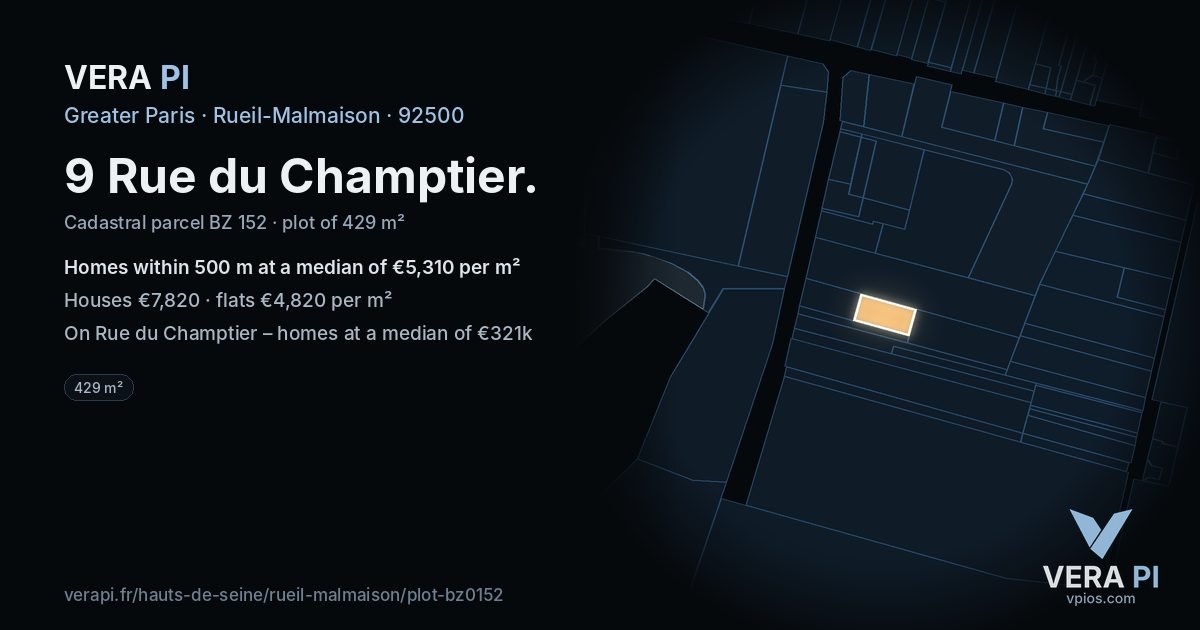 9 Rue du Champtier, Rueil-Malmaison at night – the plot lit, the parcels around coloured by the prices near them