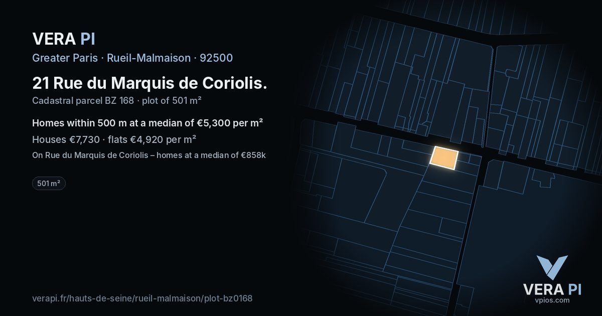 21 Rue du Marquis de Coriolis, Rueil-Malmaison at night – the plot lit, the parcels around coloured by the prices near them