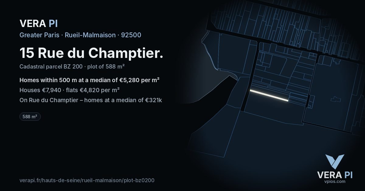 15 Rue du Champtier, Rueil-Malmaison at night – the plot lit, the parcels around coloured by the prices near them