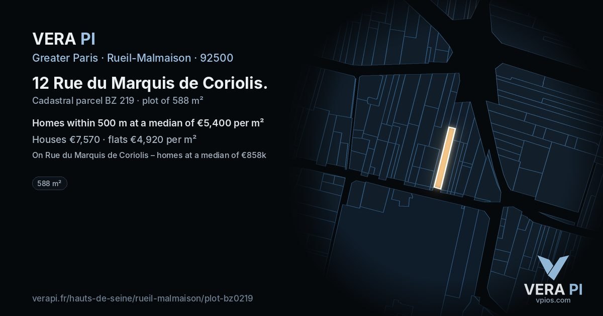12 Rue du Marquis de Coriolis, Rueil-Malmaison at night – the plot lit, the parcels around coloured by the prices near them