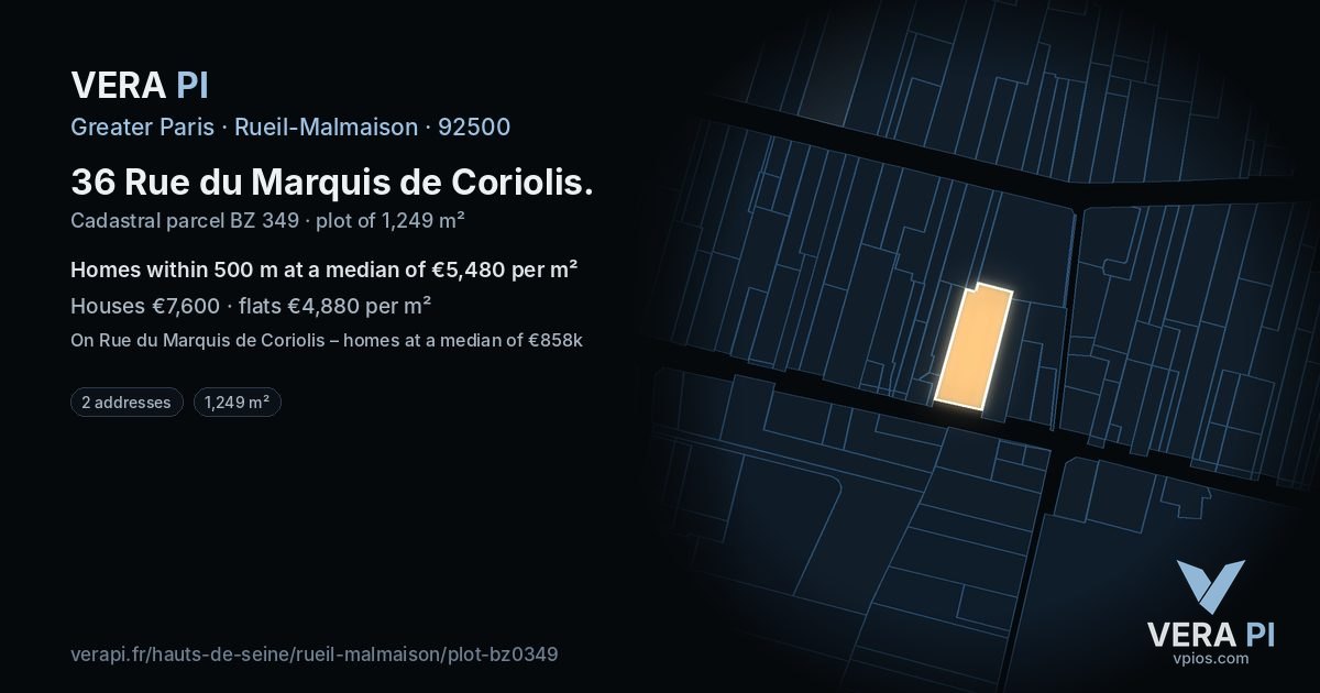 36 Rue du Marquis de Coriolis, Rueil-Malmaison at night – the plot lit, the parcels around coloured by the prices near them