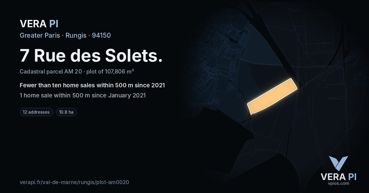 7 Rue des Solets, Rungis at night – the plot lit, the parcels around coloured by the prices near them