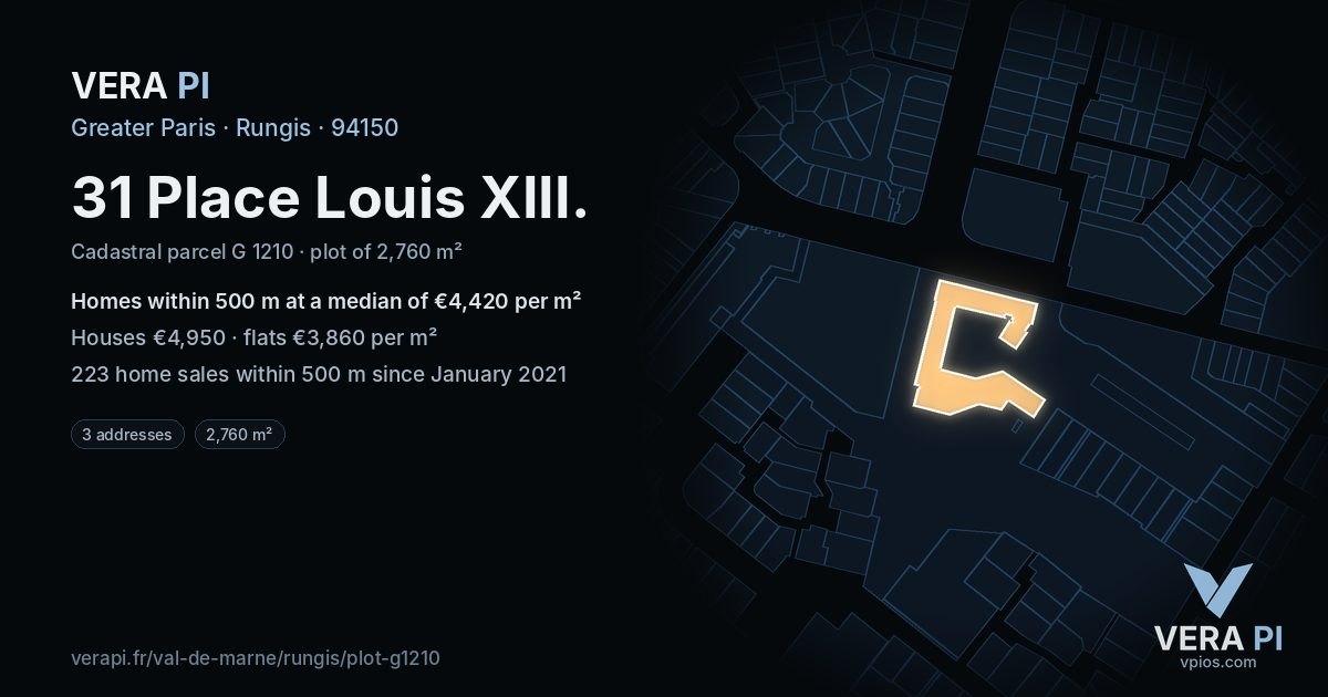 31 Place Louis XIII, Rungis at night – the plot lit, the parcels around coloured by the prices near them