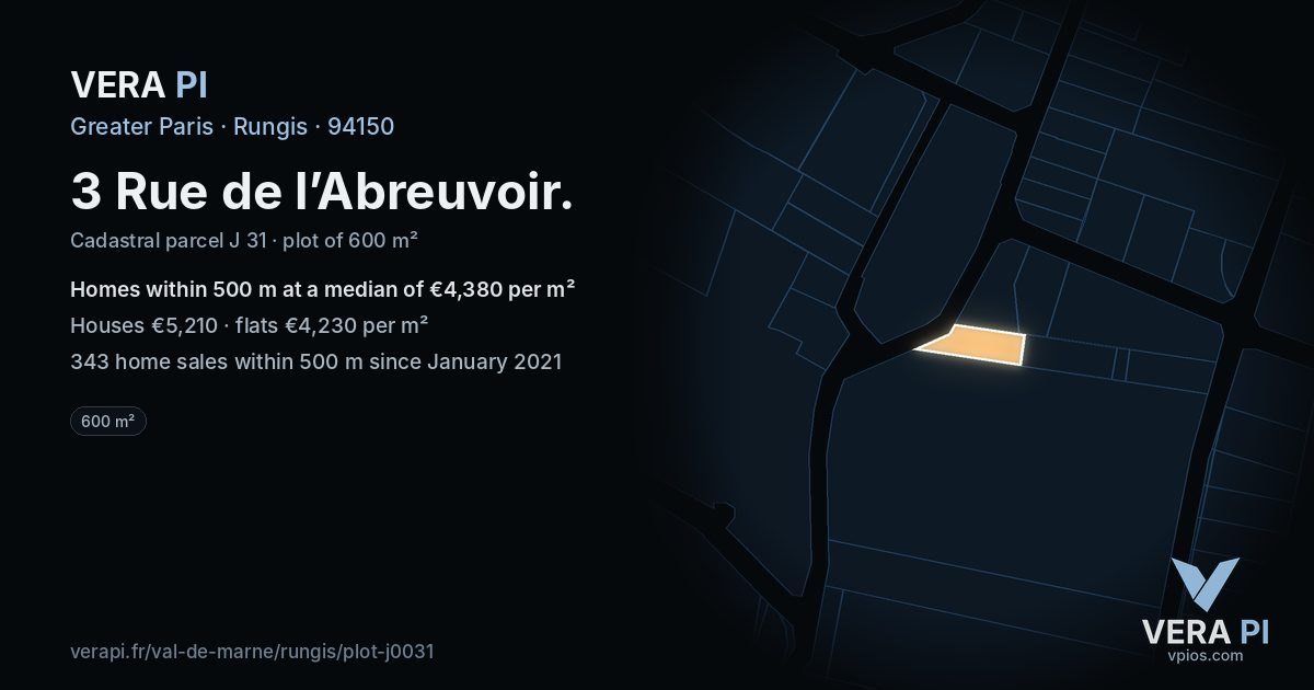 3 Rue de l’Abreuvoir, Rungis at night – the plot lit, the parcels around coloured by the prices near them