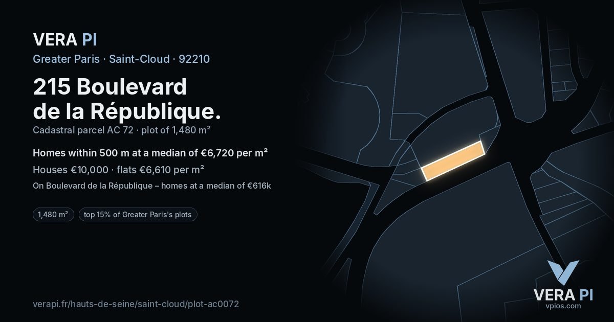 215 Boulevard de la République, Saint-Cloud at night – the plot lit, the parcels around coloured by the prices near them