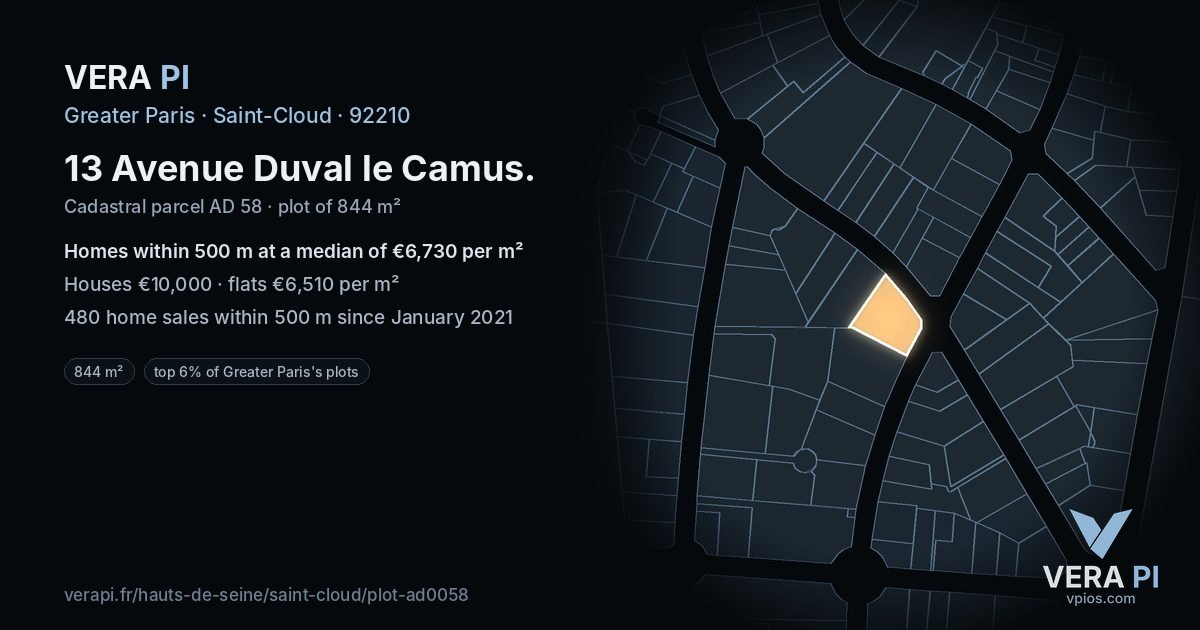 13 Avenue Duval le Camus, Saint-Cloud at night – the plot lit, the parcels around coloured by the prices near them