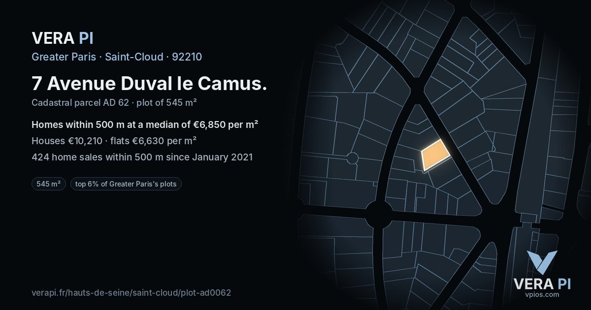 7 Avenue Duval le Camus, Saint-Cloud at night – the plot lit, the parcels around coloured by the prices near them