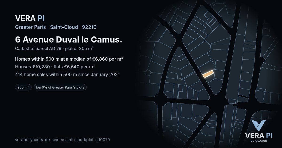 6 Avenue Duval le Camus, Saint-Cloud at night – the plot lit, the parcels around coloured by the prices near them