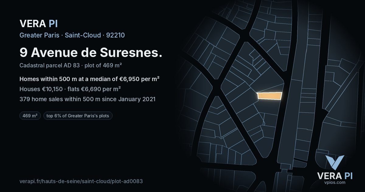 9 Avenue de Suresnes, Saint-Cloud at night – the plot lit, the parcels around coloured by the prices near them