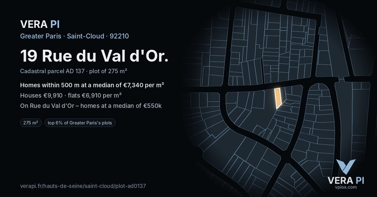 19 Rue du Val d'Or, Saint-Cloud at night – the plot lit, the parcels around coloured by the prices near them