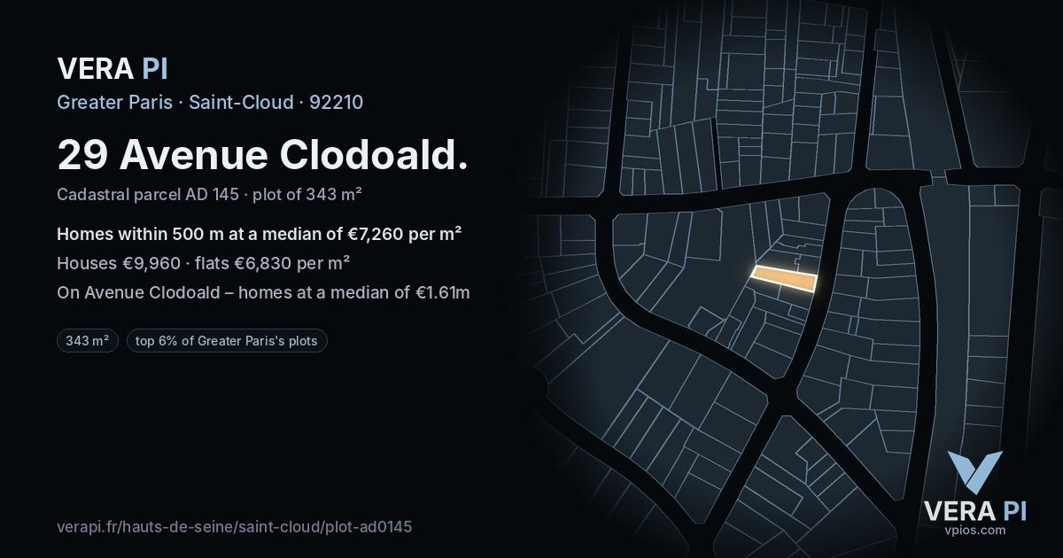 29 Avenue Clodoald, Saint-Cloud at night – the plot lit, the parcels around coloured by the prices near them