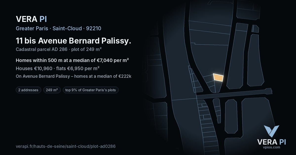 11 bis Avenue Bernard Palissy, Saint-Cloud at night – the plot lit, the parcels around coloured by the prices near them