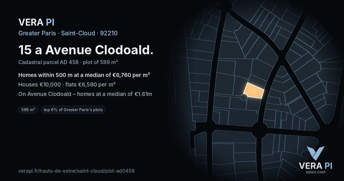15 a Avenue Clodoald, Saint-Cloud at night – the plot lit, the parcels around coloured by the prices near them