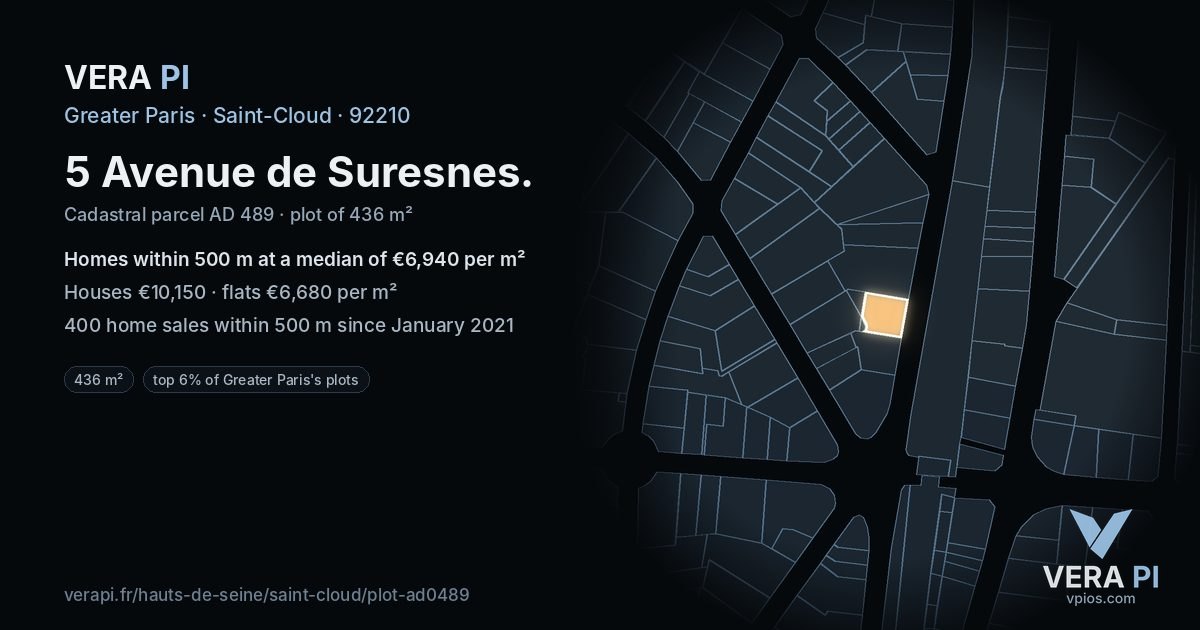 5 Avenue de Suresnes, Saint-Cloud at night – the plot lit, the parcels around coloured by the prices near them