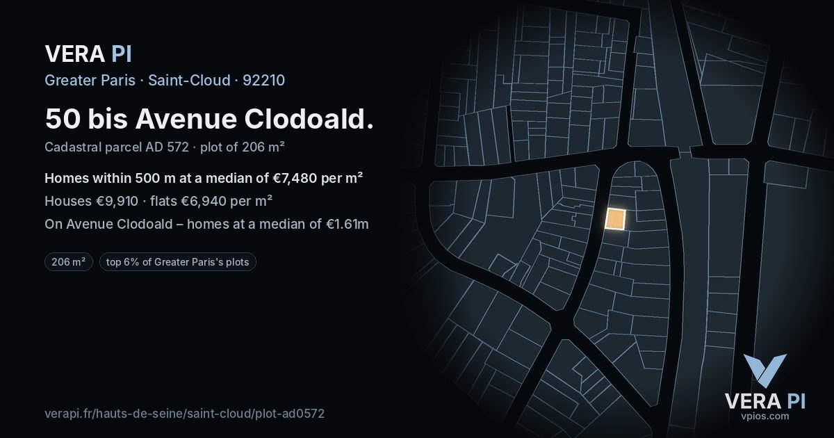 50 bis Avenue Clodoald, Saint-Cloud at night – the plot lit, the parcels around coloured by the prices near them