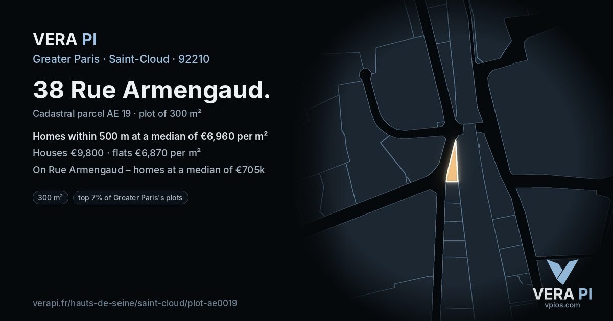 38 Rue Armengaud, Saint-Cloud at night – the plot lit, the parcels around coloured by the prices near them