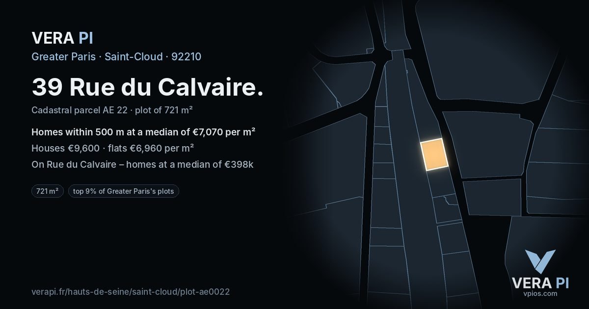 39 Rue du Calvaire, Saint-Cloud at night – the plot lit, the parcels around coloured by the prices near them