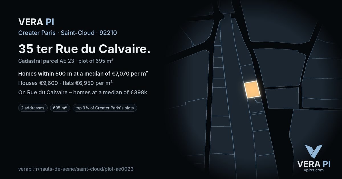 35 ter Rue du Calvaire, Saint-Cloud at night – the plot lit, the parcels around coloured by the prices near them