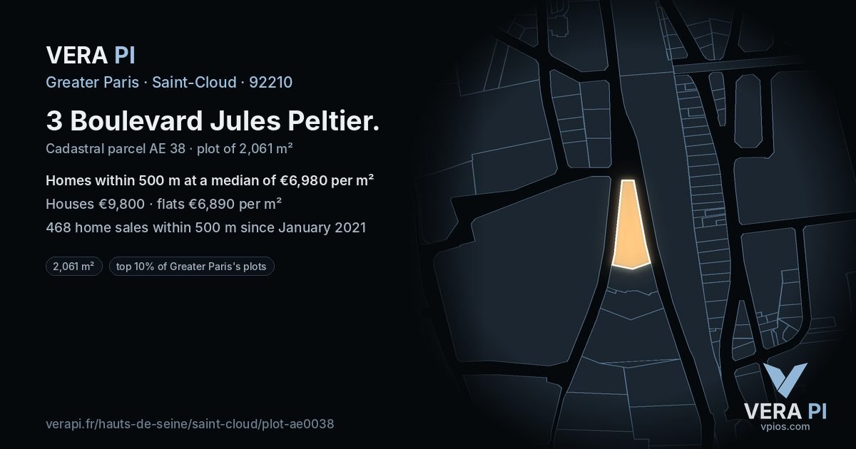 3 Boulevard Jules Peltier, Saint-Cloud at night – the plot lit, the parcels around coloured by the prices near them