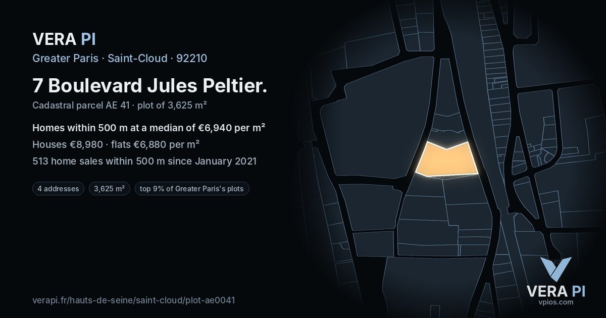 7 Boulevard Jules Peltier, Saint-Cloud at night – the plot lit, the parcels around coloured by the prices near them