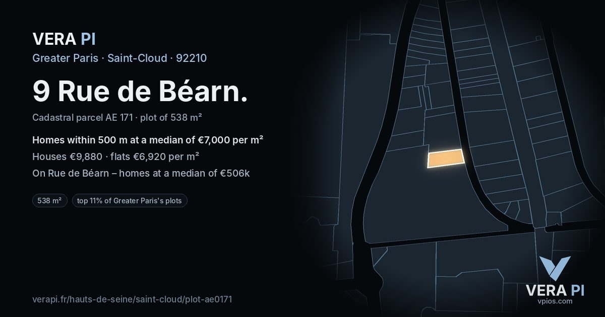 9 Rue de Béarn, Saint-Cloud at night – the plot lit, the parcels around coloured by the prices near them