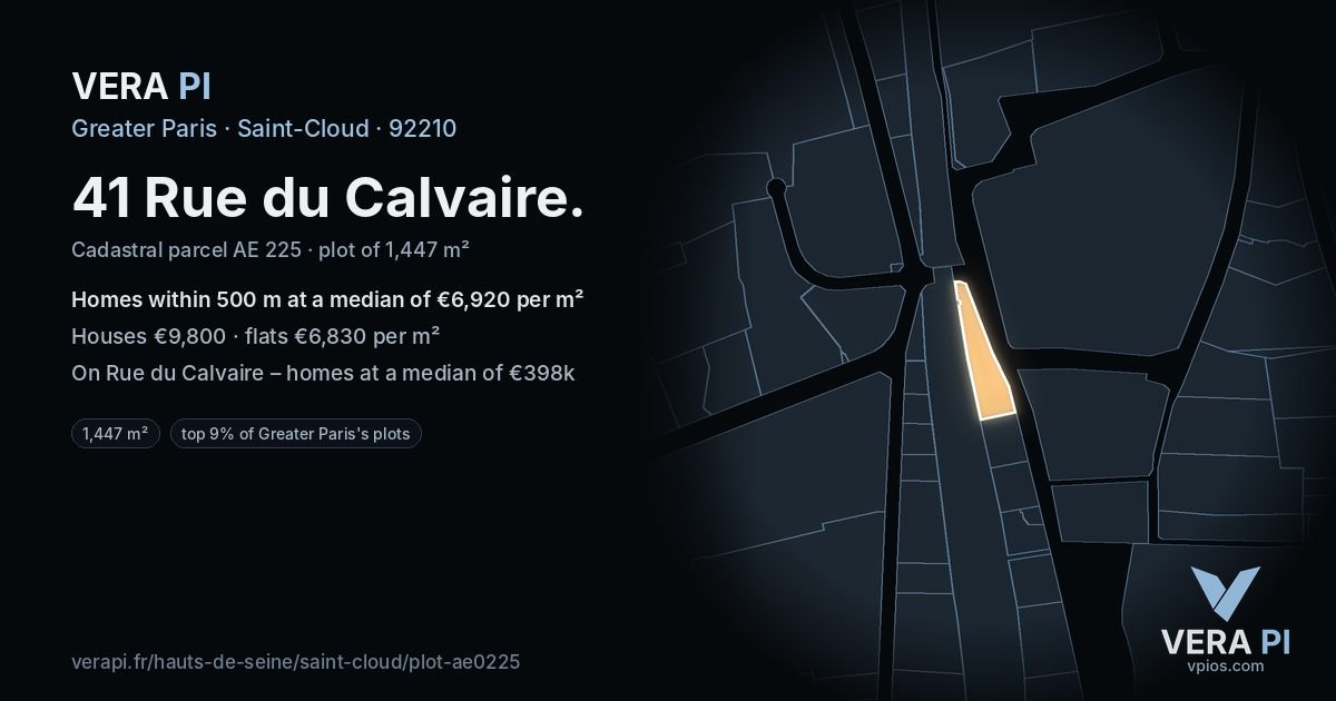 41 Rue du Calvaire, Saint-Cloud at night – the plot lit, the parcels around coloured by the prices near them