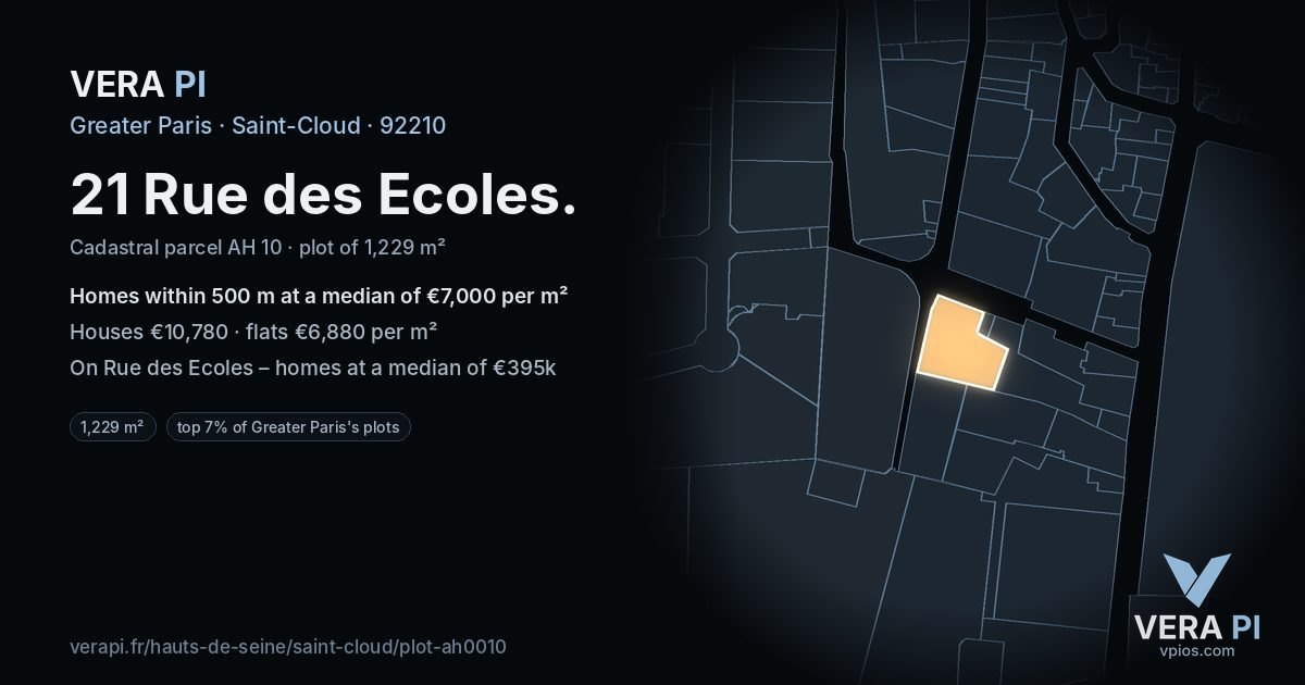 21 Rue des Ecoles, Saint-Cloud at night – the plot lit, the parcels around coloured by the prices near them