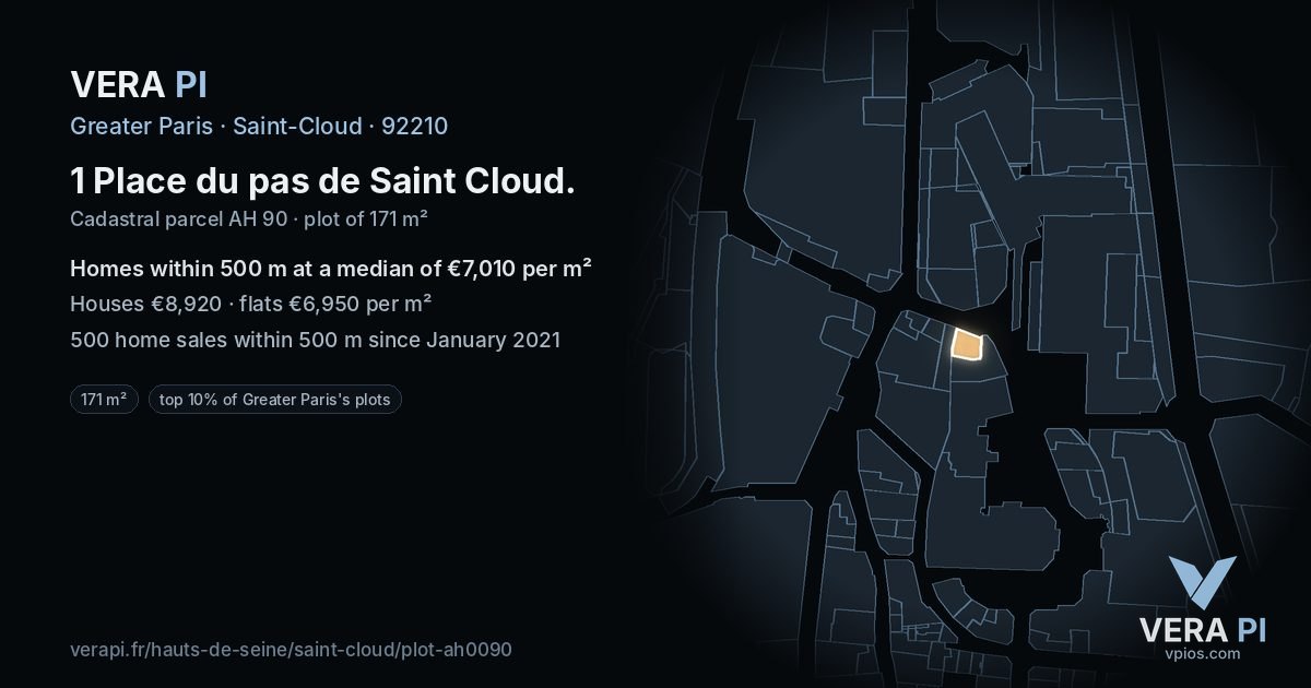 1 Place du pas de Saint Cloud, Saint-Cloud at night – the plot lit, the parcels around coloured by the prices near them