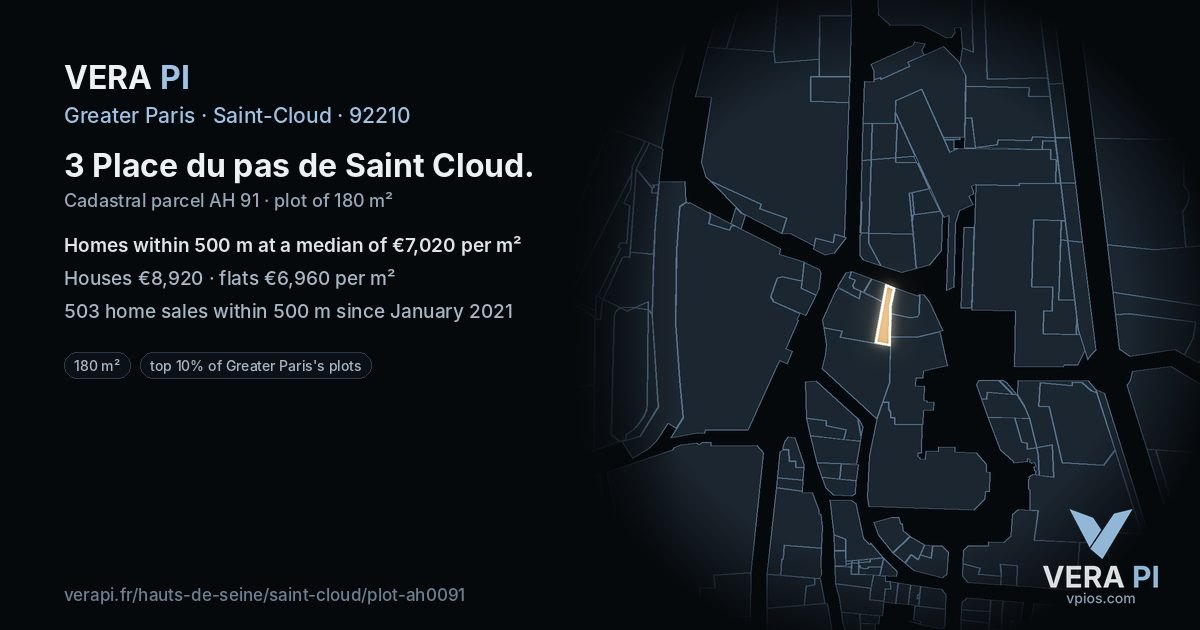 3 Place du pas de Saint Cloud, Saint-Cloud at night – the plot lit, the parcels around coloured by the prices near them