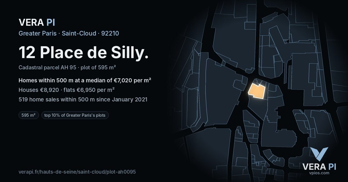 12 Place de Silly, Saint-Cloud at night – the plot lit, the parcels around coloured by the prices near them