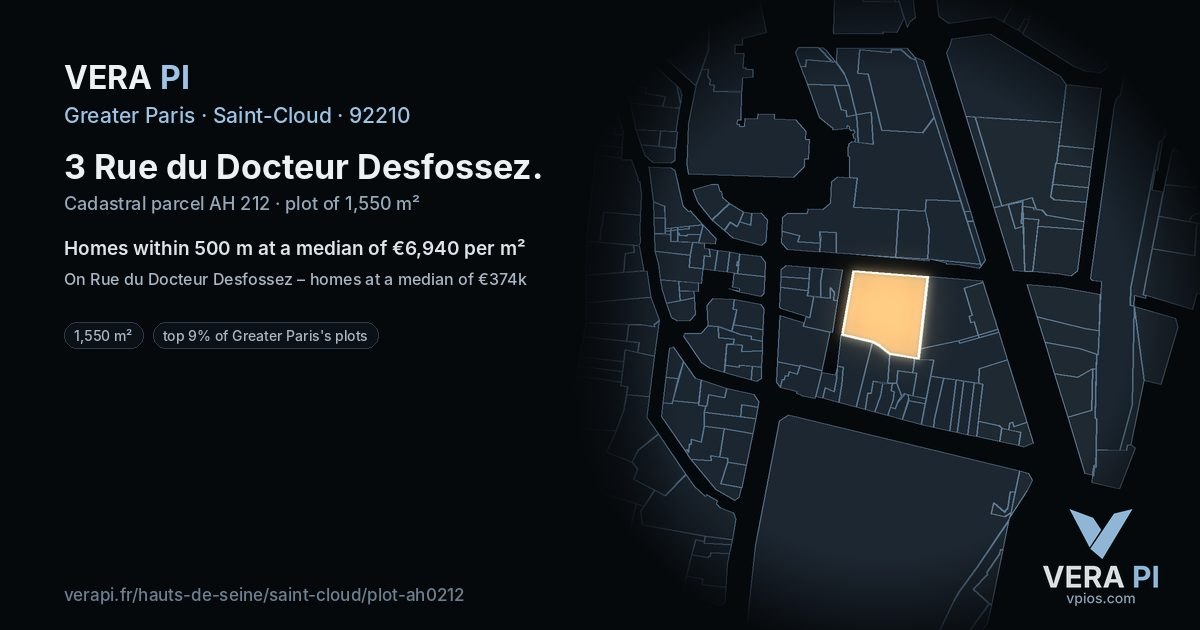 3 Rue du Docteur Desfossez, Saint-Cloud at night – the plot lit, the parcels around coloured by the prices near them