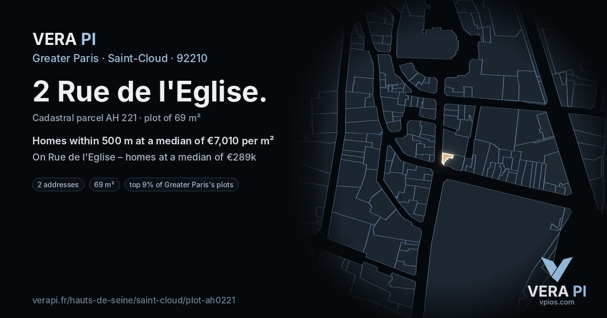 2 Rue de l'Eglise, Saint-Cloud at night – the plot lit, the parcels around coloured by the prices near them