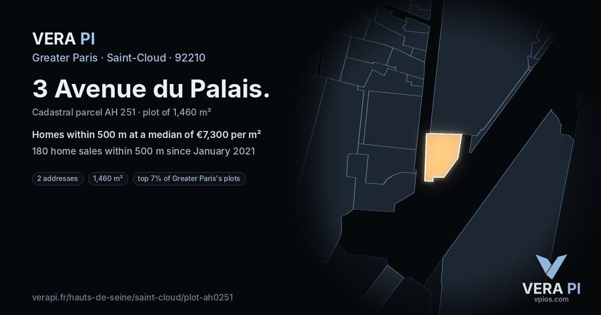 3 Avenue du Palais, Saint-Cloud at night – the plot lit, the parcels around coloured by the prices near them
