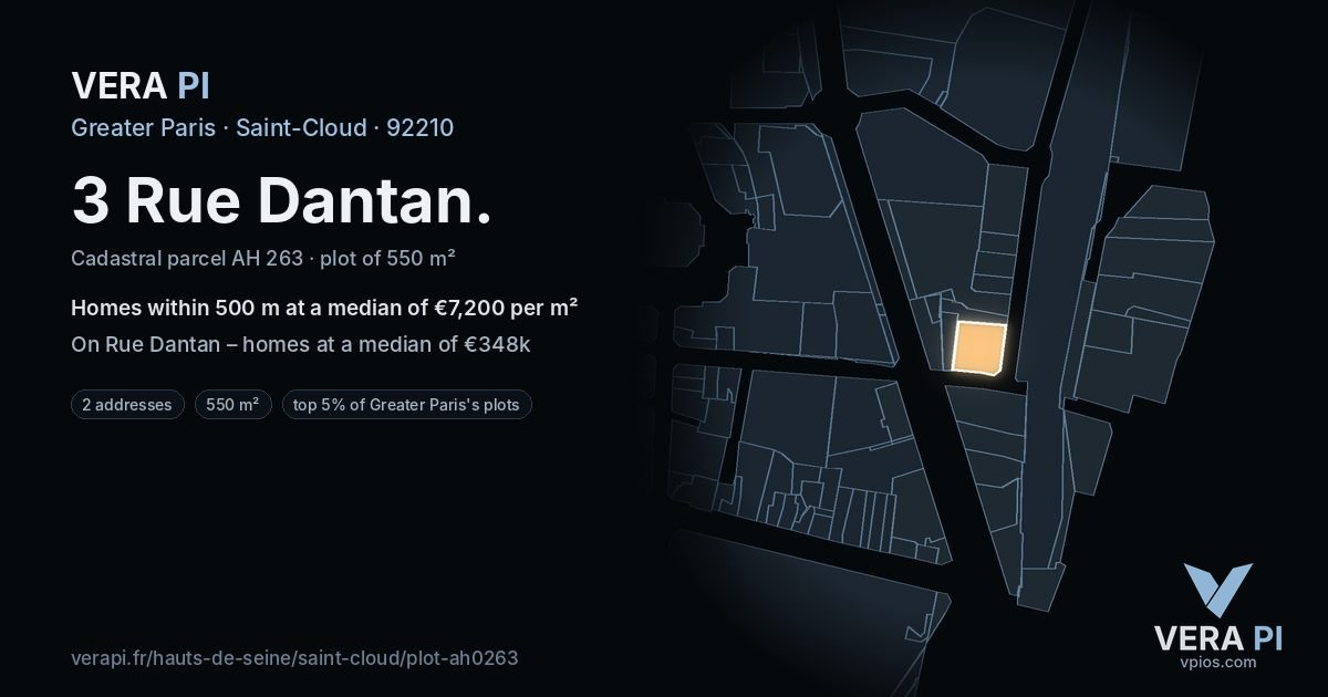 3 Rue Dantan, Saint-Cloud at night – the plot lit, the parcels around coloured by the prices near them